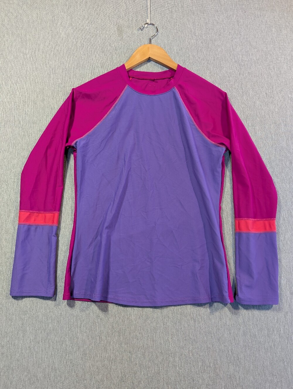 Prana Nylon Pullover Top T-Shirt Women's Medium Pink Purple Long Sleeve